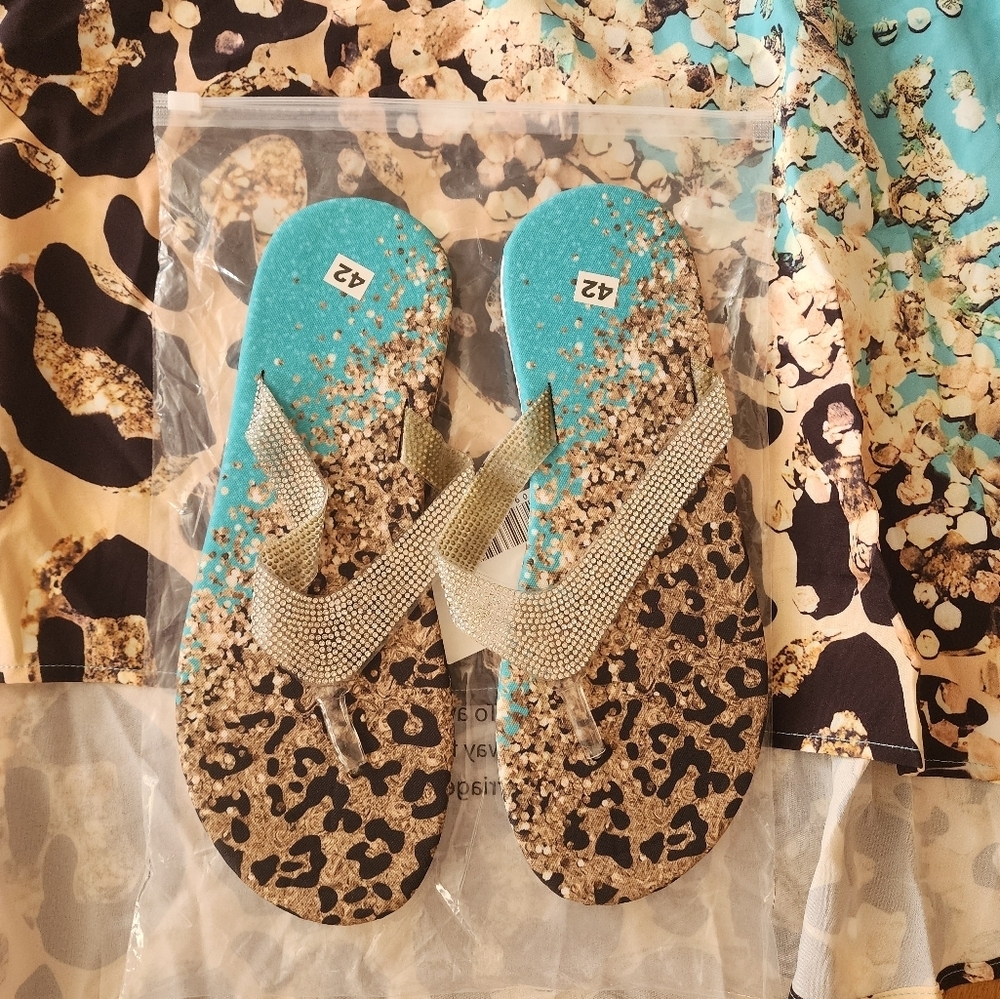 Chic Me NWOT Turquoise Leopard Print Dress 3XL with Flip Flops and earrings - Picture 6 of 6